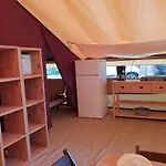 Camping L'hirondelle Drôme Hotel 4*