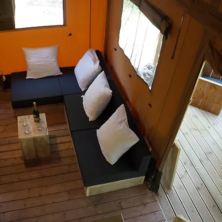 Camping L'hirondelle Drôme Hotel Menglon