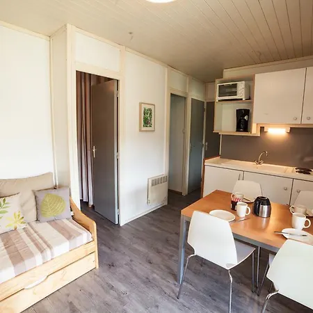 Camping L'hirondelle Drôme Hotel 4*