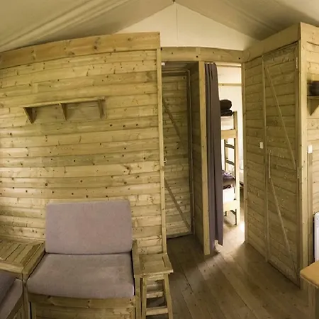 Camping L'hirondelle Drôme 4* Menglon