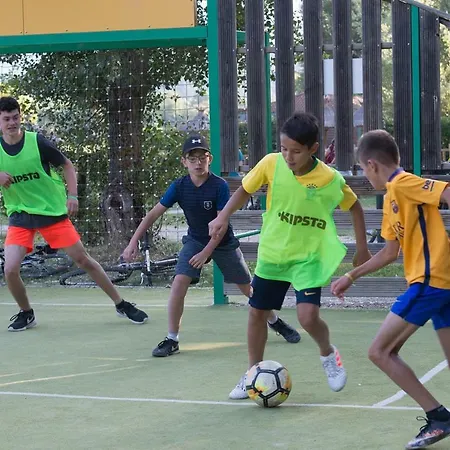 מלון Camping L'hirondelle Drome