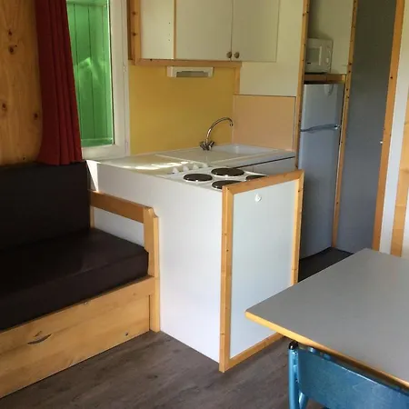 Camping L'hirondelle Drôme 4* Menglon