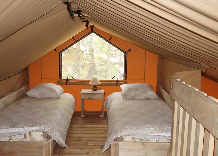 Camping L'hirondelle Hotel Menglon