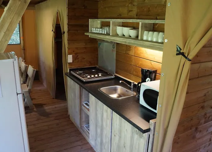 酒店 Camping L'hirondelle Drome Menglon
