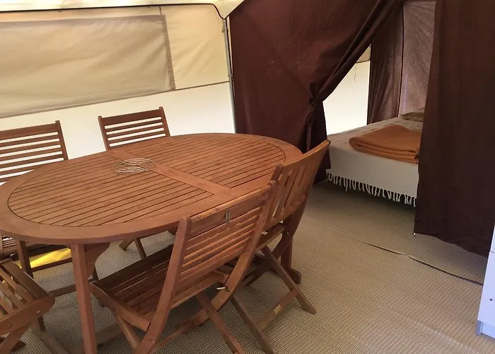 Hotel Camping L'hirondelle 4*