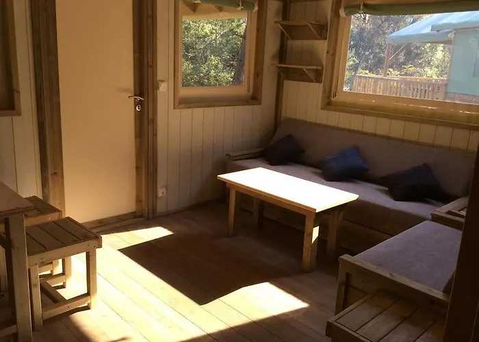 Hotel Camping L'hirondelle Menglon