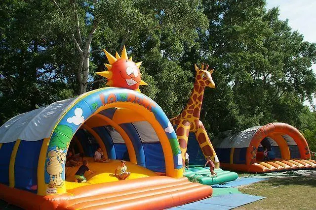 Camping L'hirondelle Hotel Menglon