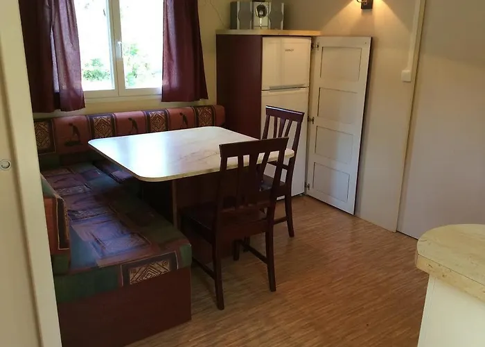 Camping L'hirondelle Hotel 4*