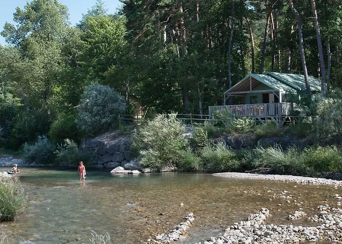 Hotel Camping L'hirondelle 4*
