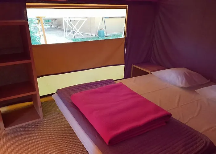 Camping L'hirondelle Drome