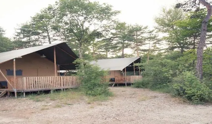 酒店 Camping L'hirondelle Drome 4*