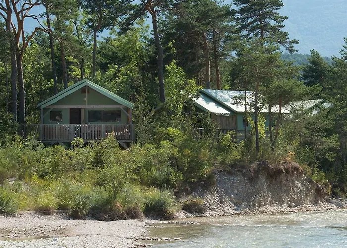 Camping L'hirondelle 4* Menglon