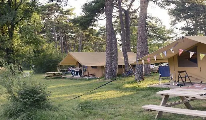 Camping L'hirondelle Drome 4*